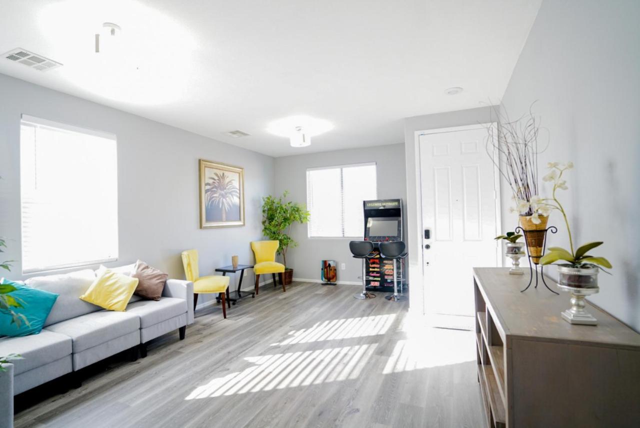 Ultra Modern Las Vegas Home 20Min From The Strip Buitenkant foto